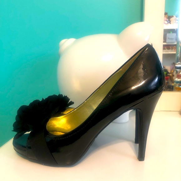 Carlos cupcake stilettos - Picture 2 of 9